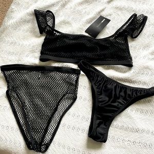 BRAND NEW Fashion Nova “Caught In Deep” Bikini Set XS